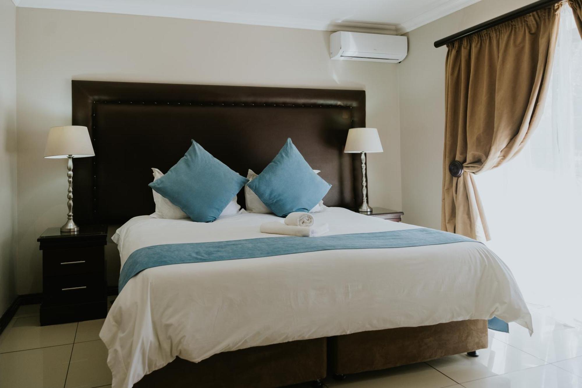 Le Grand Chateau Hotel Парис Екстер'єр фото