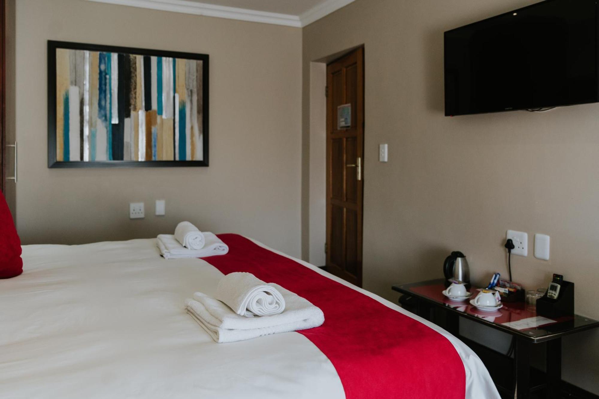 Le Grand Chateau Hotel Парис Екстер'єр фото