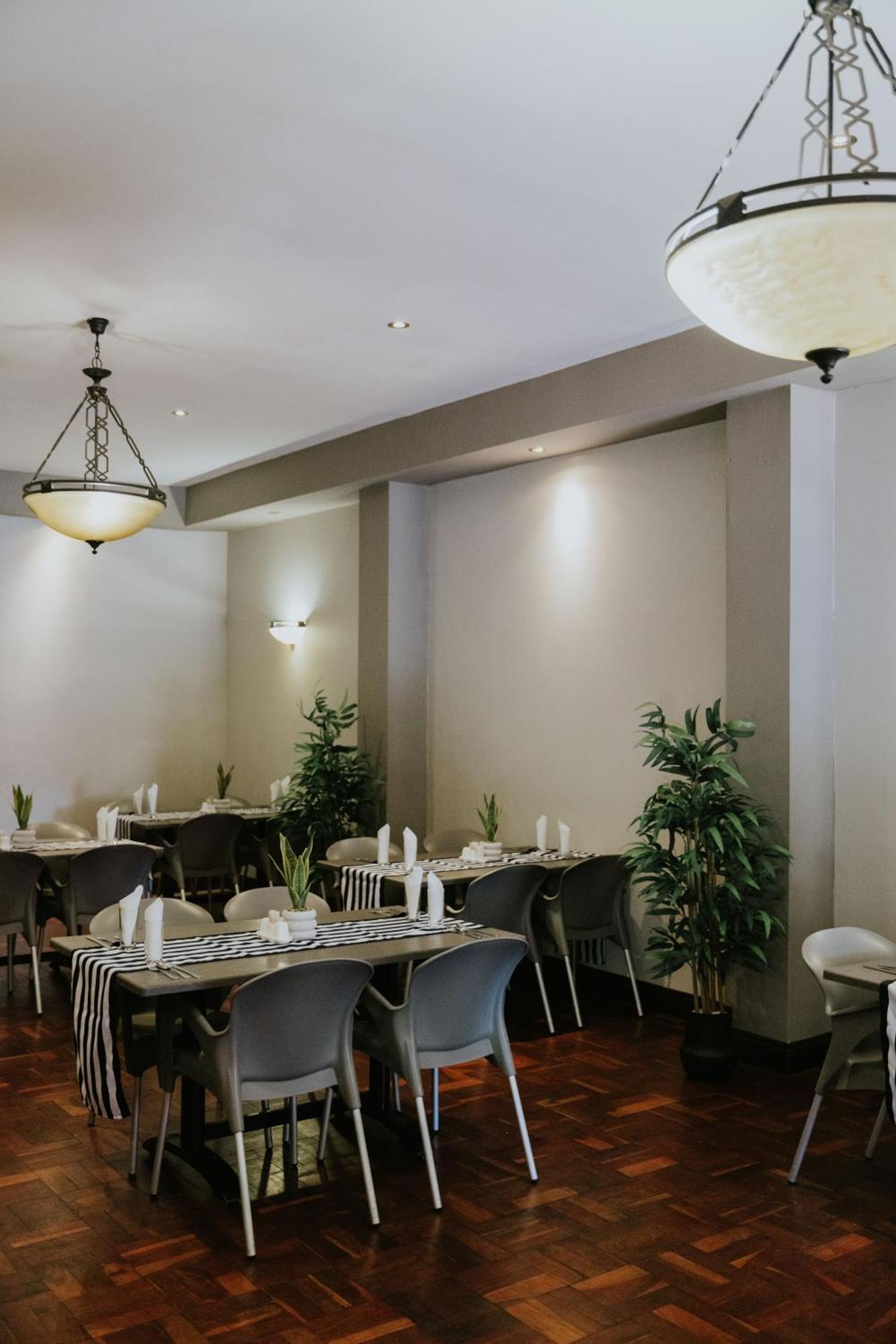 Le Grand Chateau Hotel Парис Екстер'єр фото